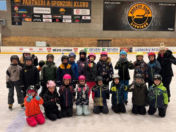 Sluníčka 3.A na bruslení